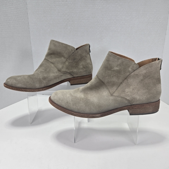 Kork-Ease Shoes - Kork-Ease Ryder Taupe Suede Leather Ankle Bootie Boots w/zippered Heels Size 10M